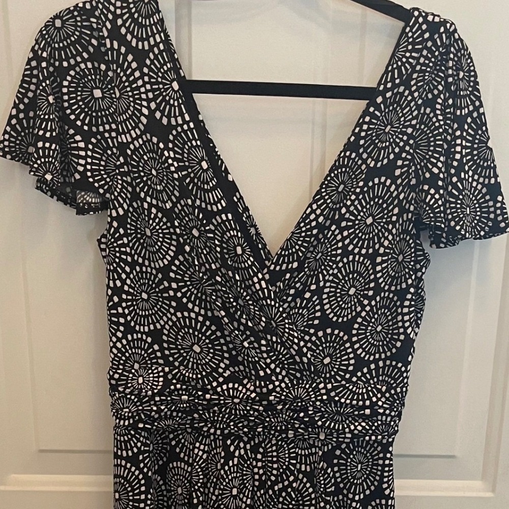 Sandra Darren Womens Black White Geometric Sunburst Faux Wrap Dress Size 12
